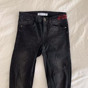 RARE Zara dark gray wash jeans with red embroidery